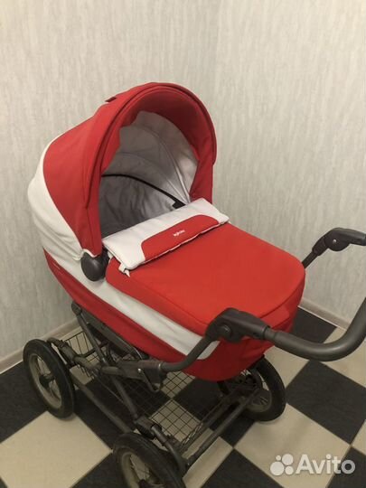 Продам коляску Inglesina Sofia