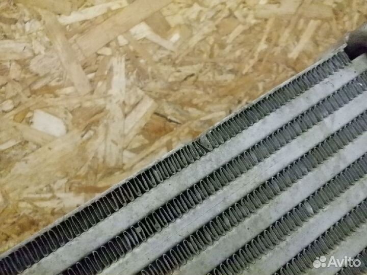 1186412 BMW X3 радиатор интеркулера 2019