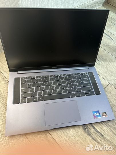 Ноутбук Honor Magicbook pro 16 модель - hlyl-wfq9