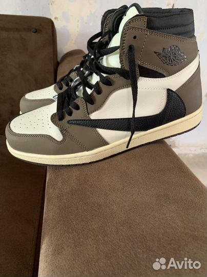 Продаю кроссовки Nike