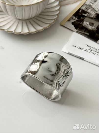 Стильный браслет