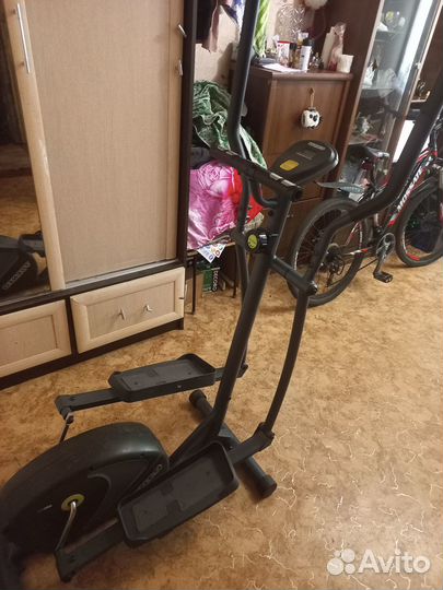 Эллиптический тренажер torneo