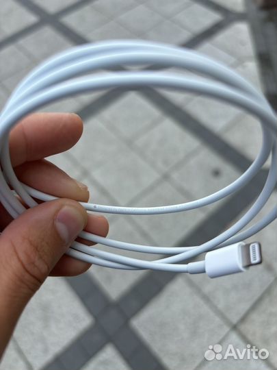 Кабель Apple USB-C Lightning 1m