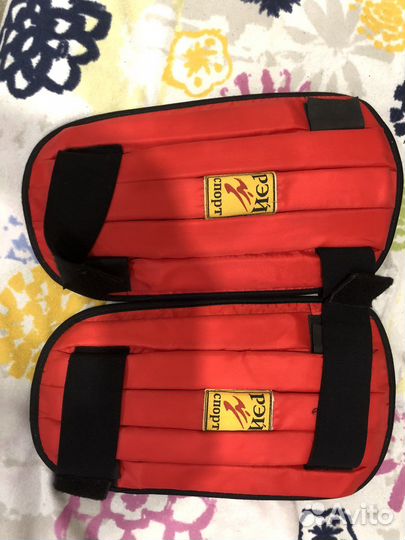 Боксерские перчатки