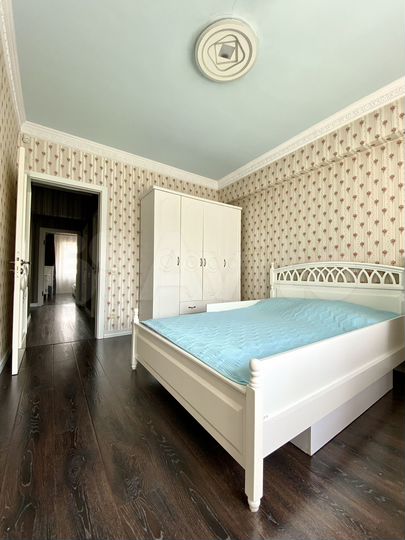 3-к. квартира, 82 м², 4/8 эт.