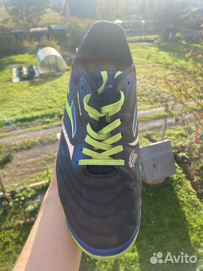 Футбольные бутсы joma