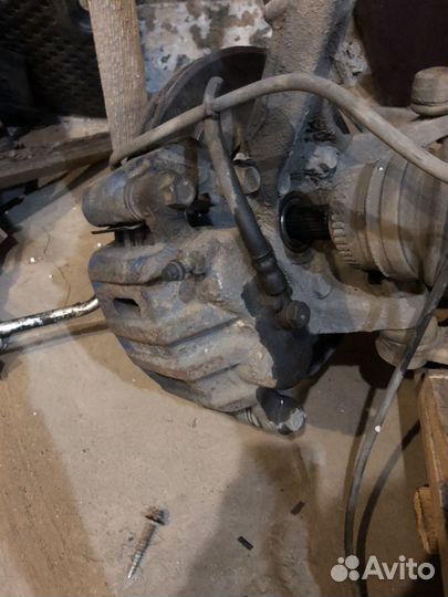 Суппорта Mitsubishi Galant 8 2.5 V6 6a13