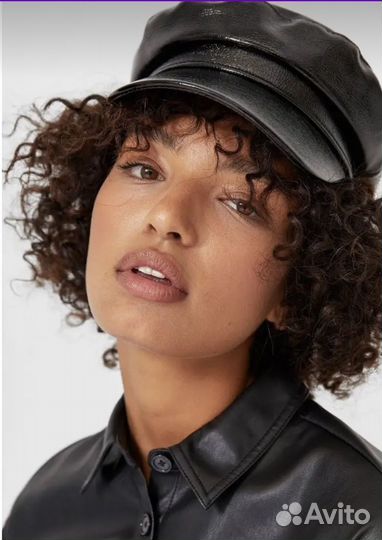 Кепи женская Stradivarus