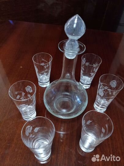 Сервировка стола посудой для дома