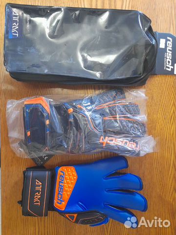Вратарские перчатки reusch 10