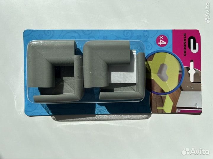 Накладки на углы стола, мебели