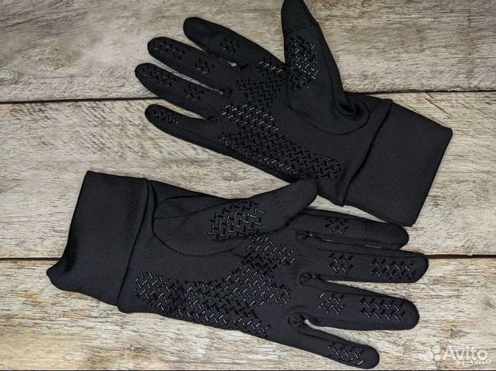 Перчатки Nike