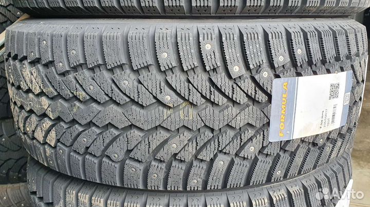 Pirelli Formula Ice 235/65 R17 108T