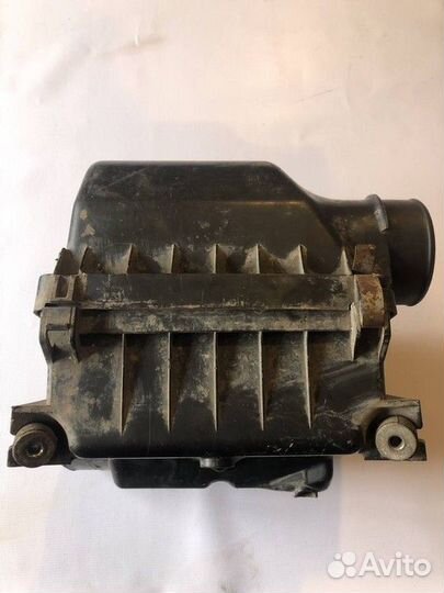 Корпус воздушного фильтра D16A Honda HR-V