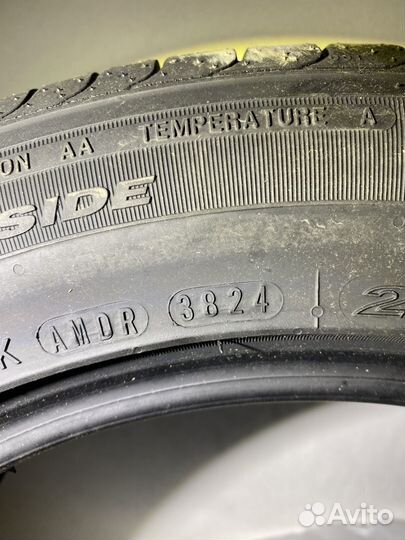 Roadstone N'Fera SU1 205/55 R16 94W