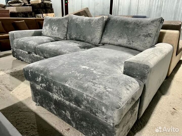 Большой угловой диван с доставкой под заказ