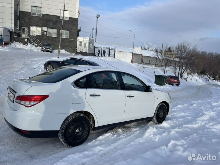 Аренда автомобиля Nissan Almera под такси