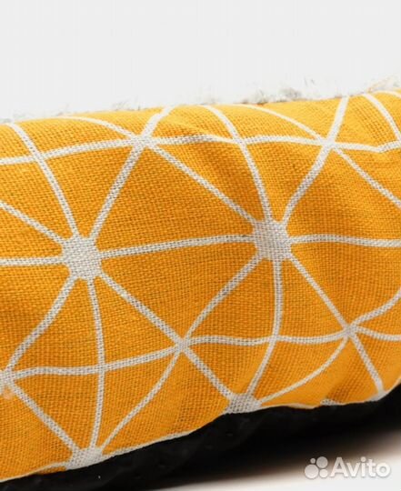 Лежанка для кошек и собак