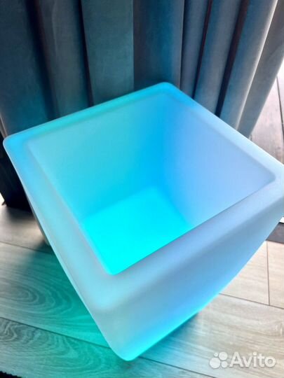 Кашпо для улицы или дома с подсветкой