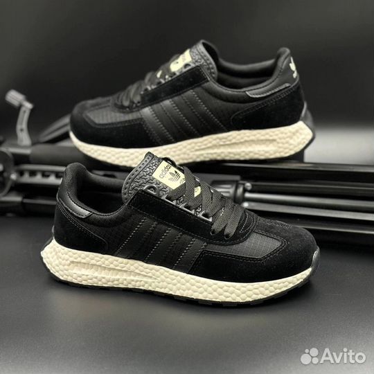 Кроссовки женские Adidas (36-41)