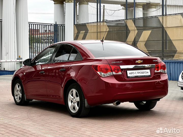 Chevrolet Cruze 1.6 AT, 2010, 136 198 км