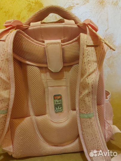 Продаётся школьный рюкзак Hatber