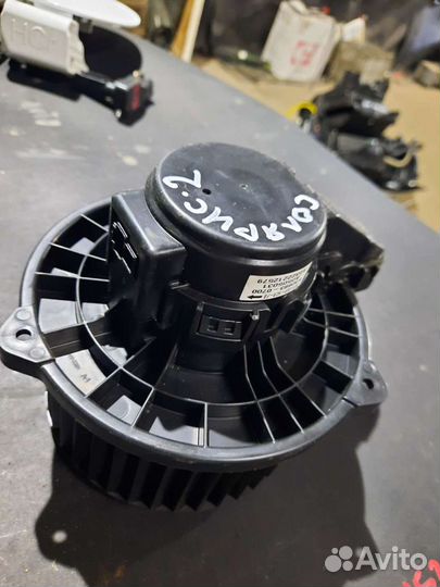 Моторчик печки solaris 2 Rio 4