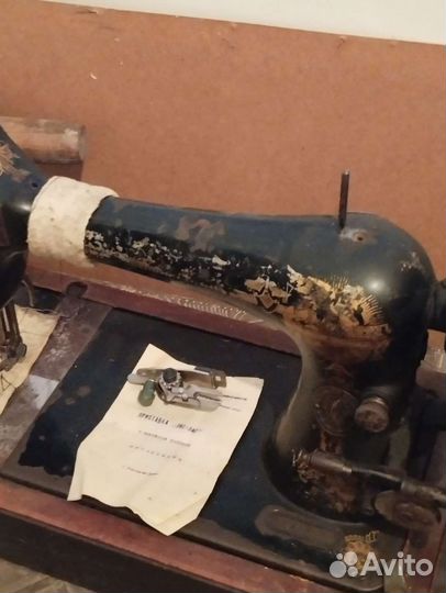 Швейная машина Singer