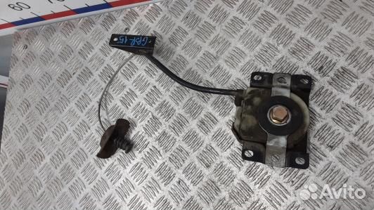 Механизм запасного колеса toyota corolla verso 2