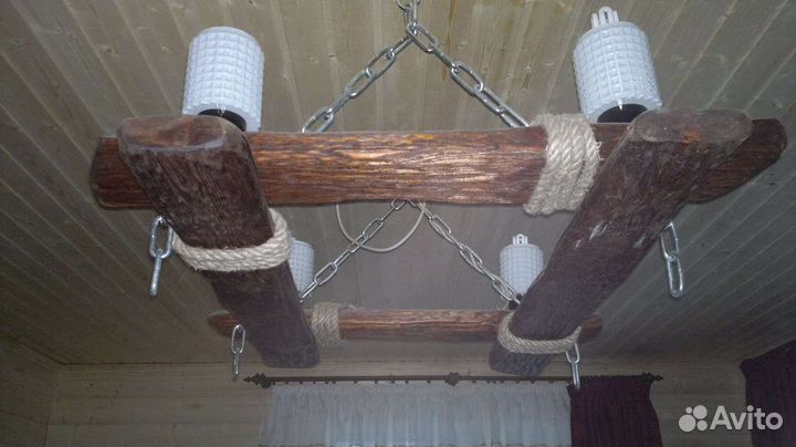 Люстра из дерева