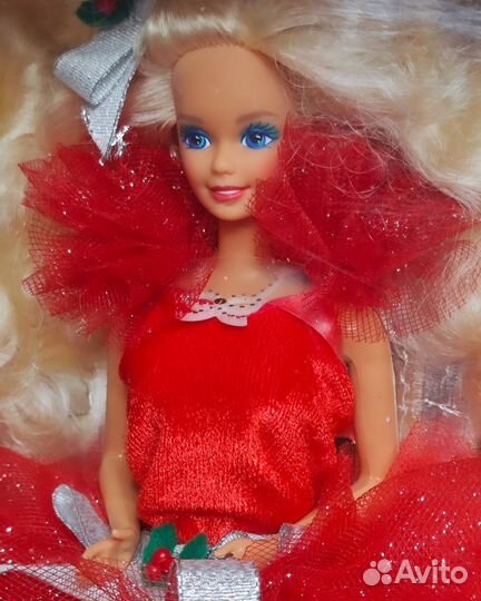 Happy Holidays Barbie Blonde 1988