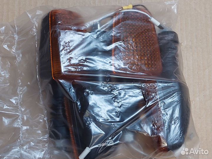 Боковой фонарь(комплект) с лампочками иж