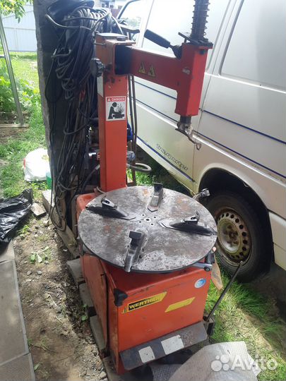 Станок шиномонтажный (бортировочный)