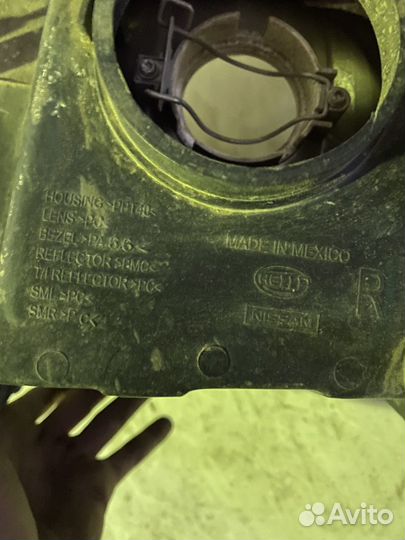 Фара передняя правая Nissan Tiida