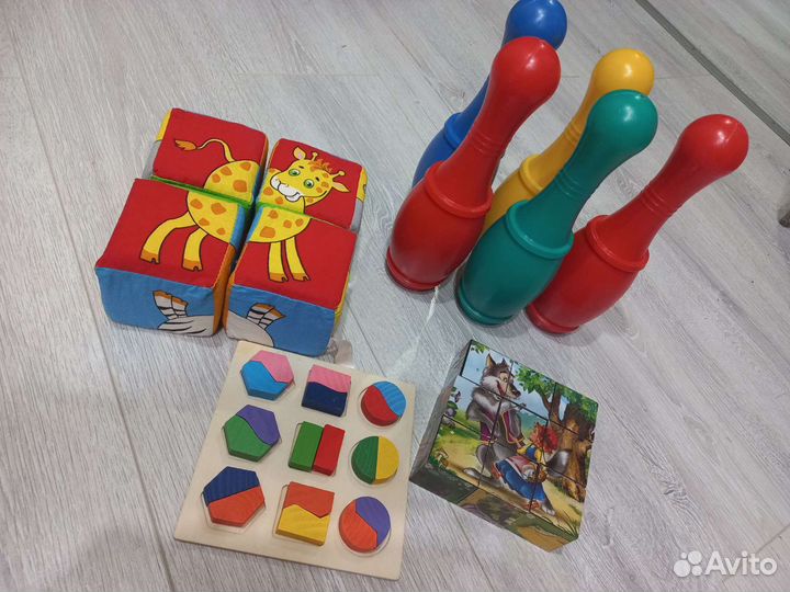 Развивающие игрушки