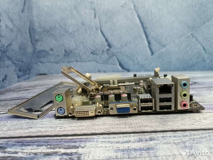 Материнская плата H61H2-I2 Mini-ITX (1155)