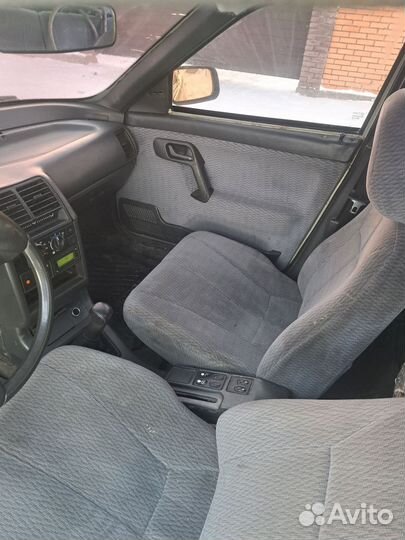 ВАЗ 2112 1.6 МТ, 2004, 156 268 км