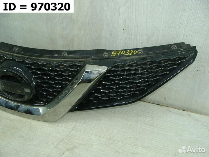 Решетка радиатора Nissan Qashqai