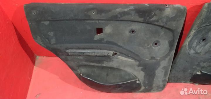 Нива 2131 обшивки задние дефект нива 5-ка