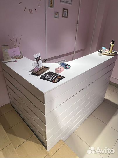 Стойка ресепшн угловая