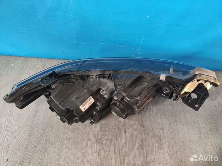 Фара левая Mitsubishi Outlander 3 2012