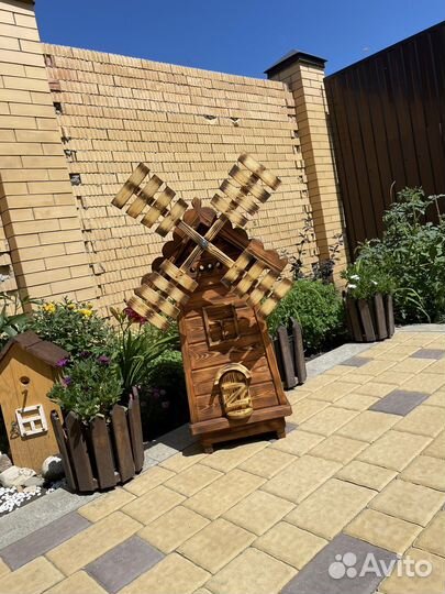 Мельница садовая