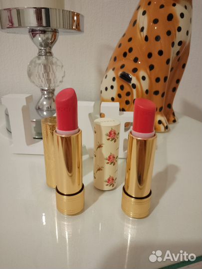 Gucci помада номера 401/301