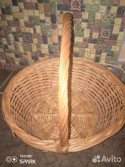 Корзина плетеная