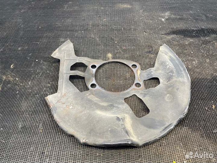 Защита ступицы передняя правая Mazda Mazda 6 GJ