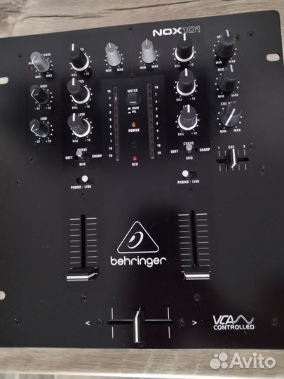 Dj behringer NOX101