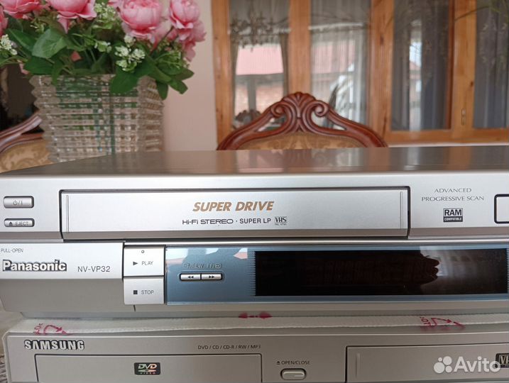 Видеомагнитофон panasonic