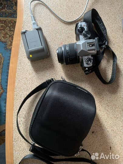 Фотоаппарат Olympus OM-D E-M10