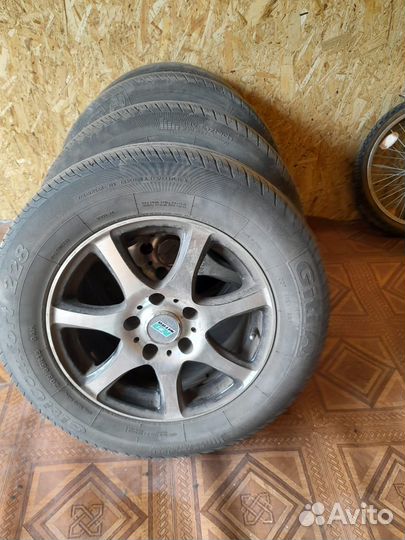 Авторезина летняя, диски литые