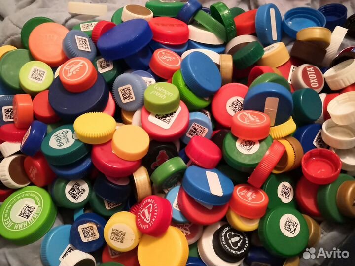 Крышки от пластиковых бутылок больше 600 шт
